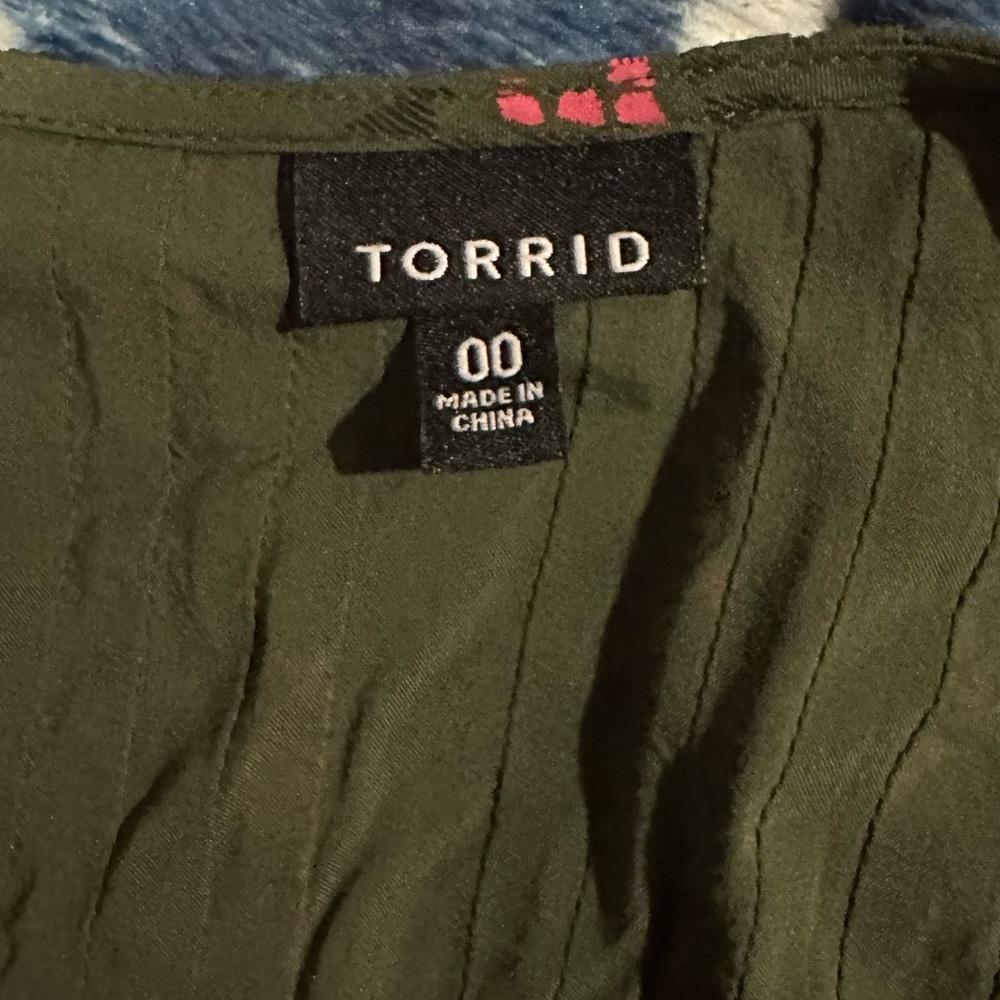 Torrid Top - Picture 6 of 7